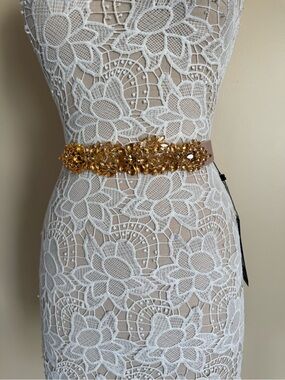 NWT BCBG Stretch Jewel Belt Elastic Adjustable Embelished